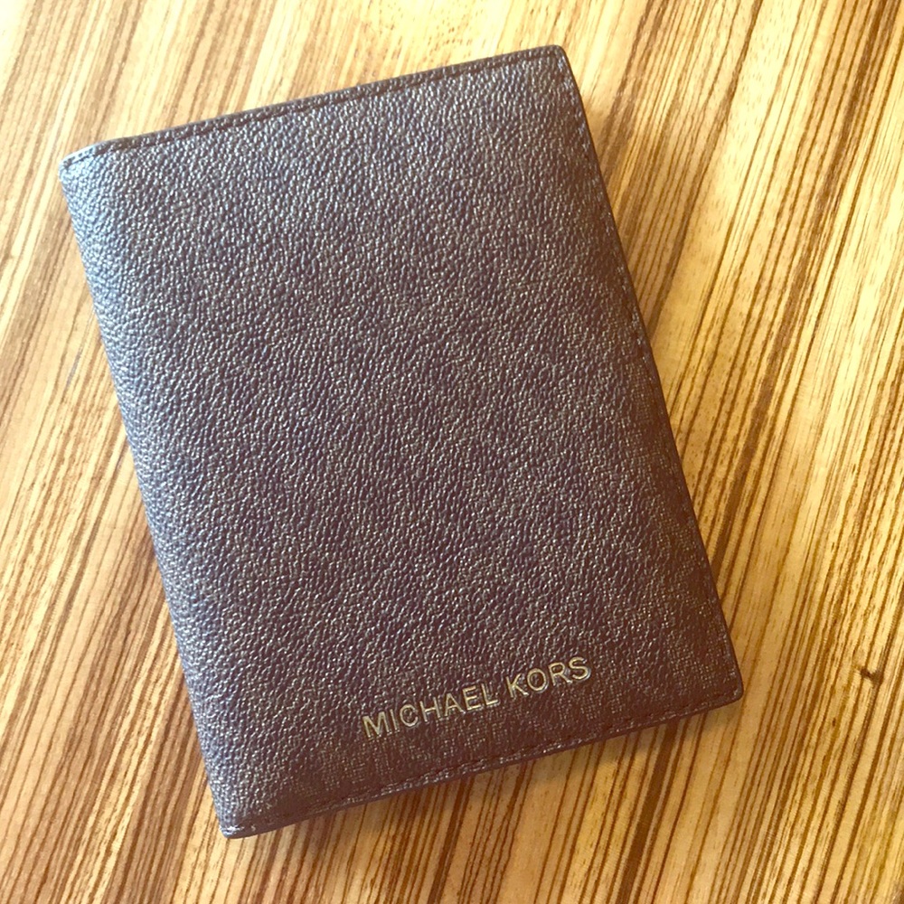 Michael Kors Bedford Travel Passport Wallet